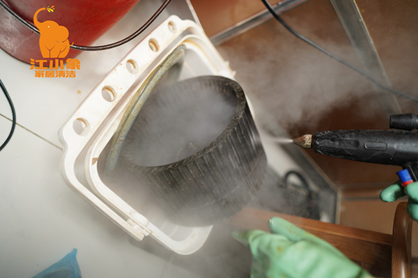 家庭油烟机多久清洗一次？江小象家政来解答
